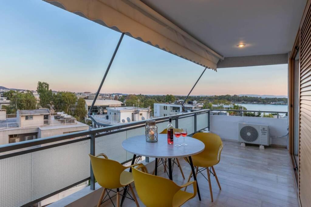 Four Seasons Sea View Apartment Atene Esterno foto
