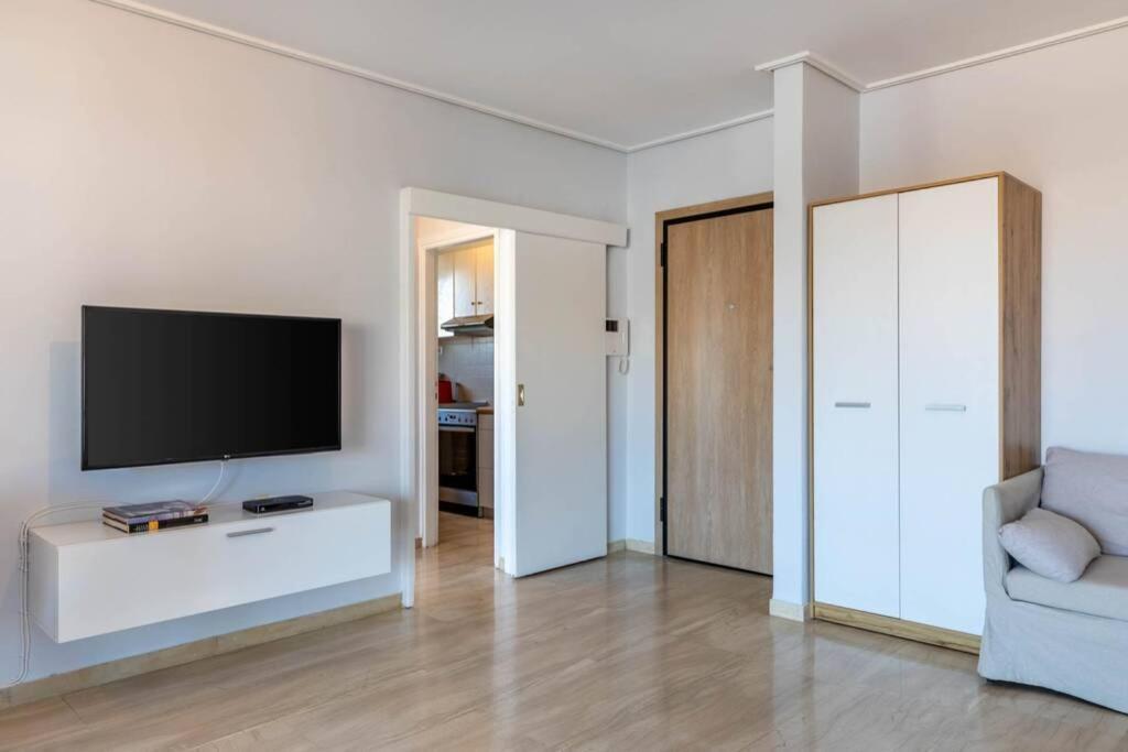 Four Seasons Sea View Apartment Atene Esterno foto