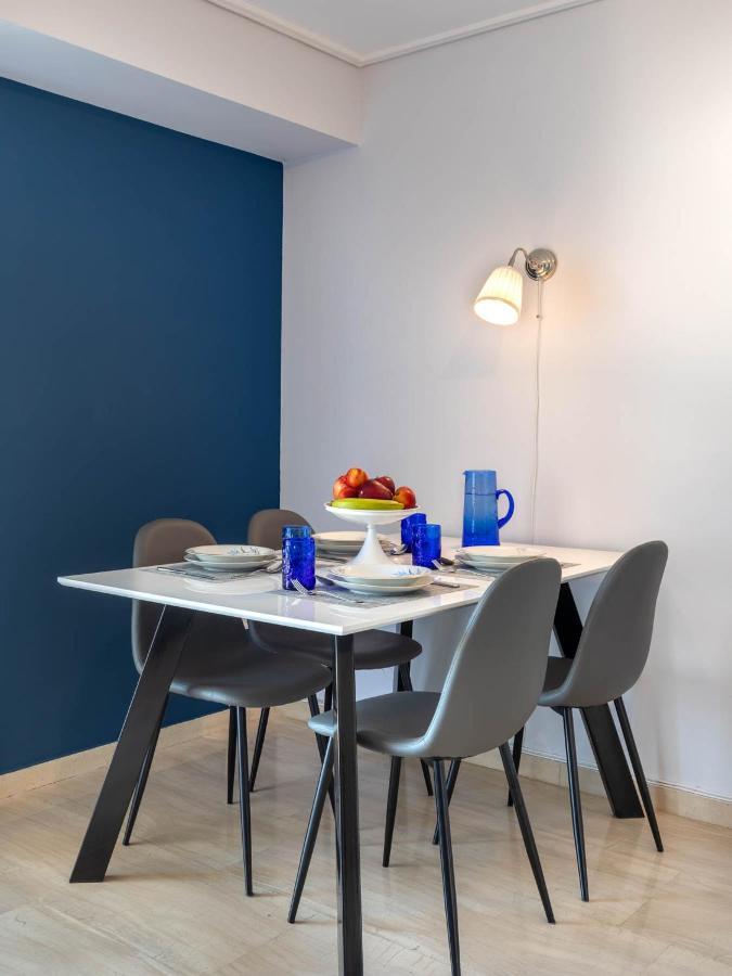 Four Seasons Sea View Apartment Atene Esterno foto