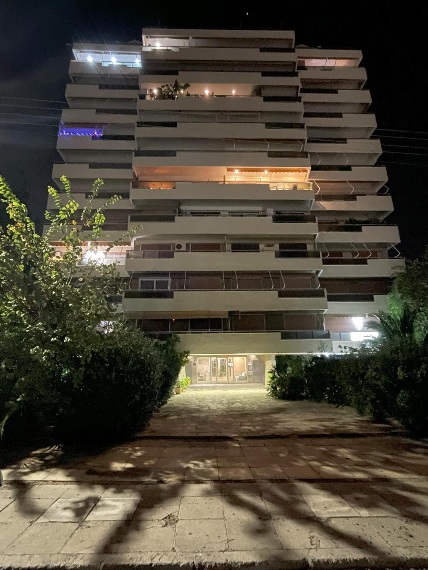 Four Seasons Sea View Apartment Atene Esterno foto